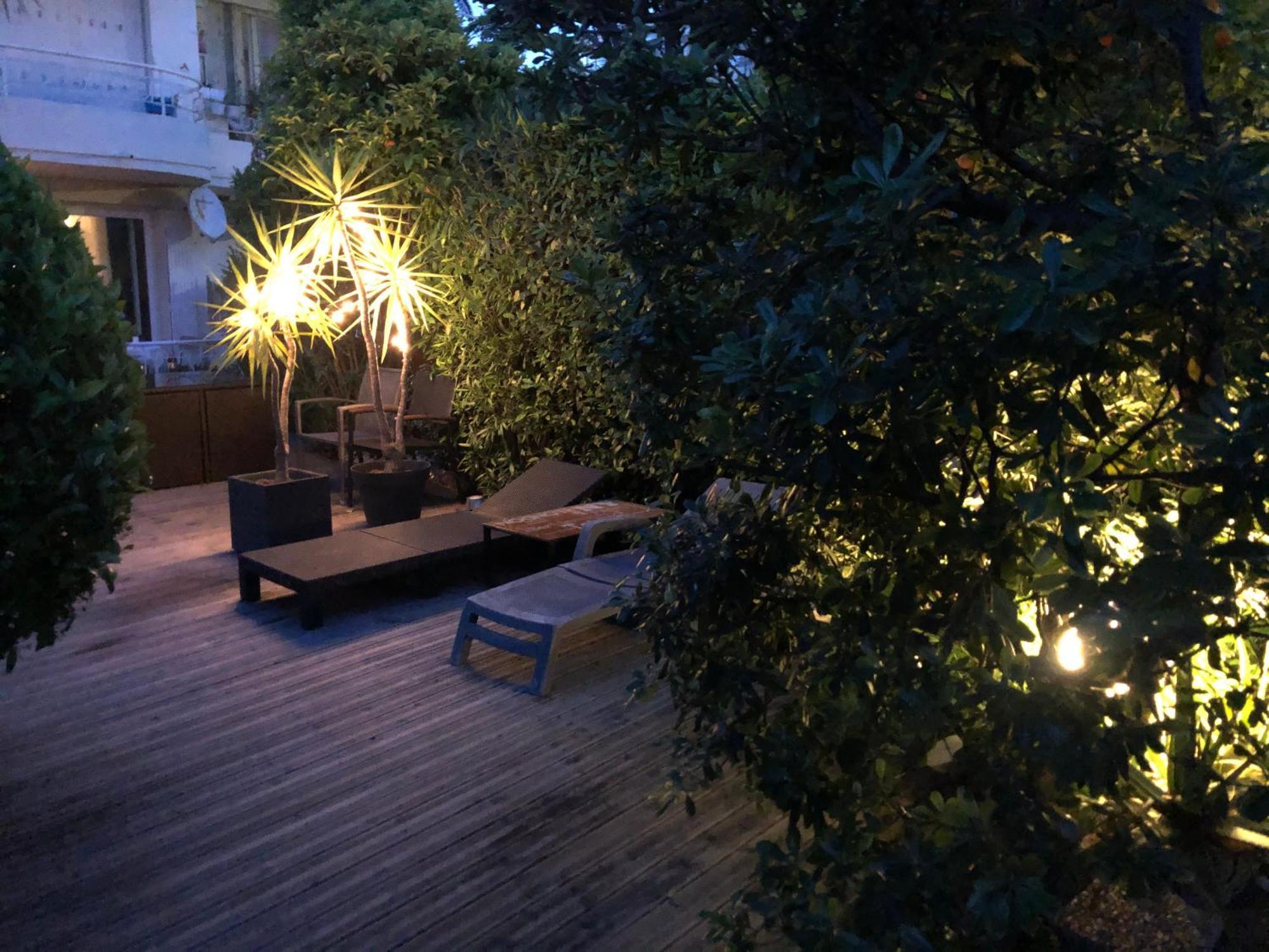 Only 60M To The Beach, 2 Bedroom Cozy Apartment, 80M2 Big Garden, Very Central Канни Екстер'єр фото